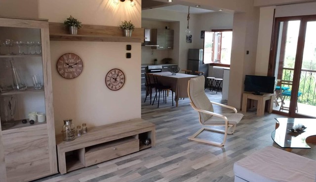 VILLA SOFIA (ground floor self - contained apartment)