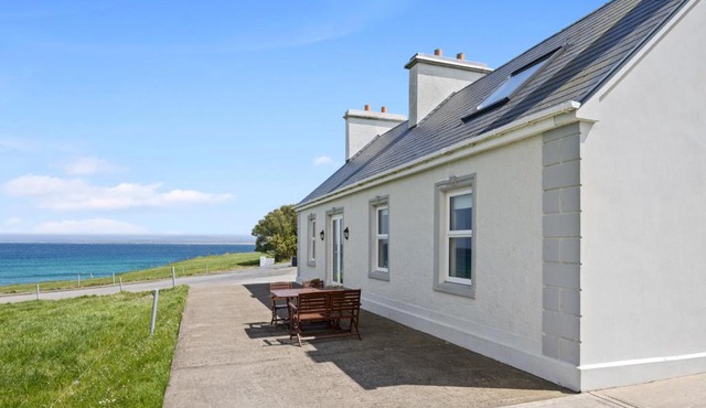 Whitestrand Beach Cottage in Doonbeg
