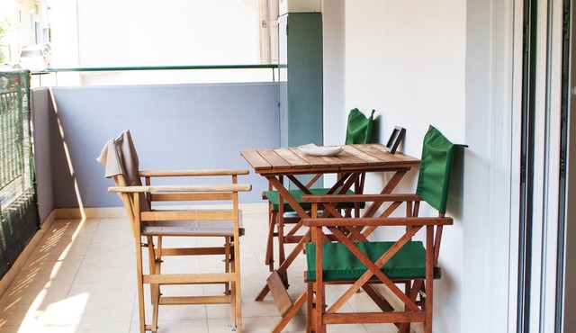 Your Athenian Hideaway: Cozy Apartment in the City Center