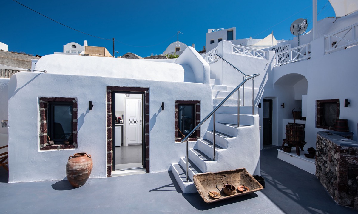 Finikia Apartment | Caves 1880