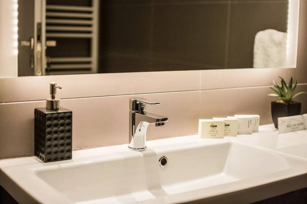 Photo of Bathroom in Koukaki