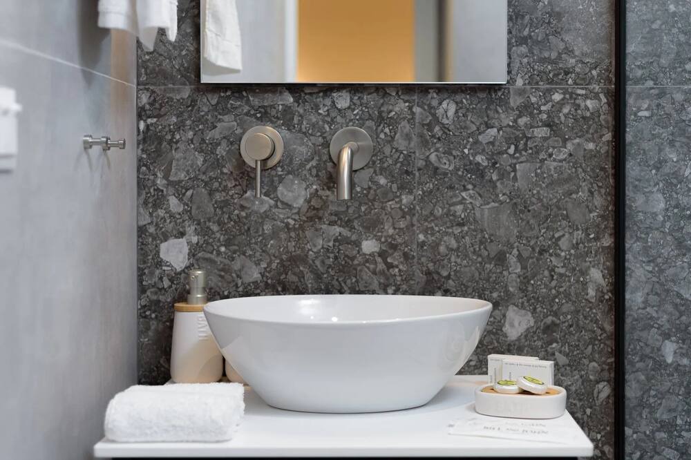 Photo of Bathroom in Koukaki