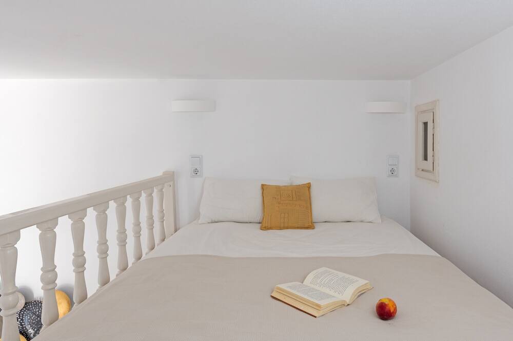 Photo of Bedroom in Astypalaia