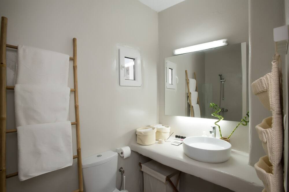 Photo of Bathroom in Xilokeratidi