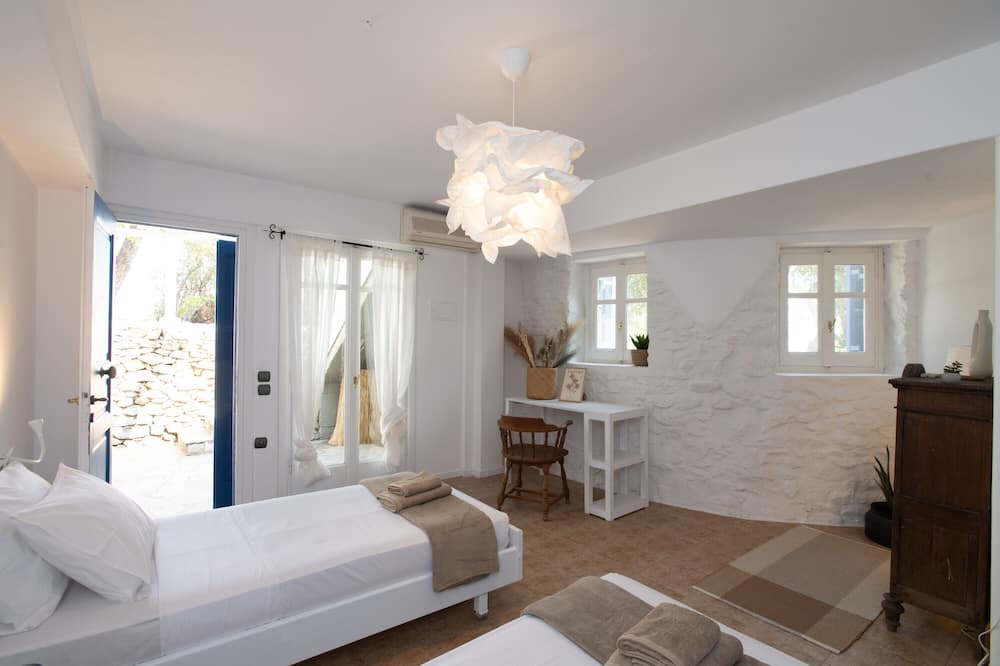 Photo of Bedroom in Kalafatis