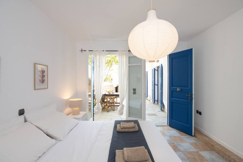 Photo of Bedroom in Kalafatis
