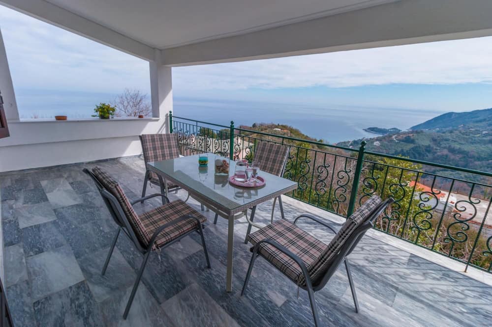 Photo of Outdoor in Agios Dimitrios