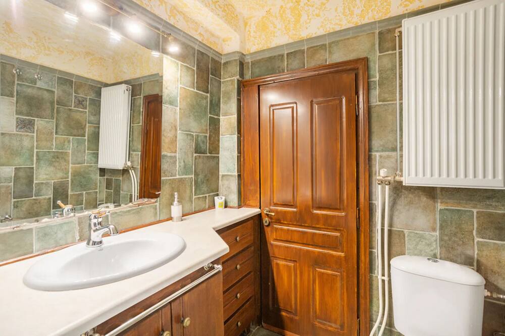 Photo of Bathroom in Nea Makri