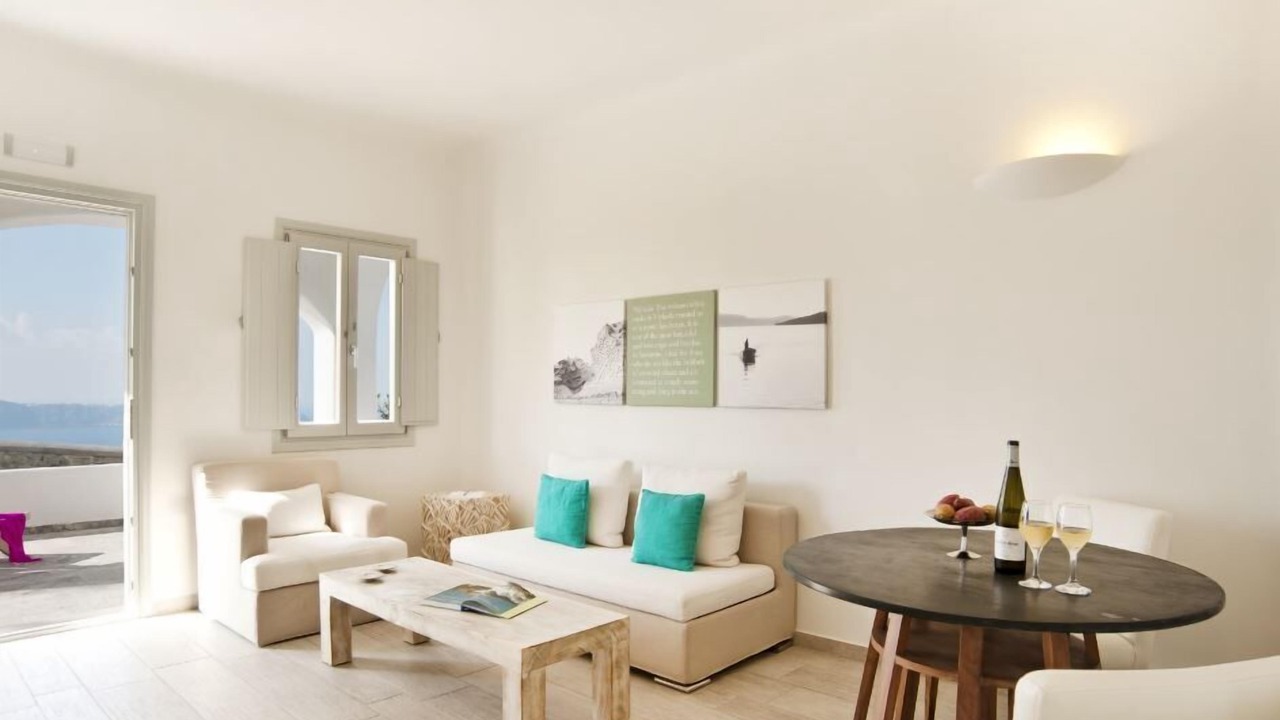 Photo of Bedroom in Fira