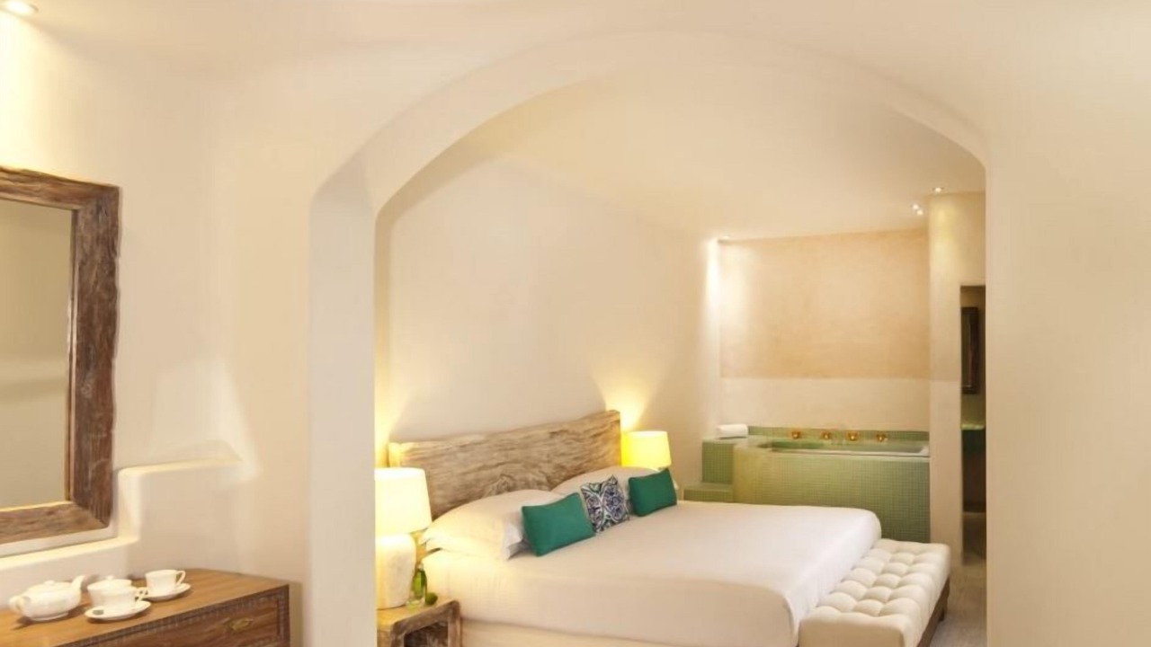 Photo of Bedroom in Fira