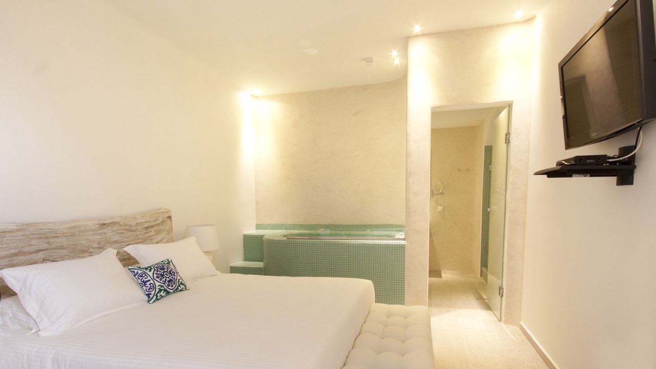 Photo of Bedroom in Fira