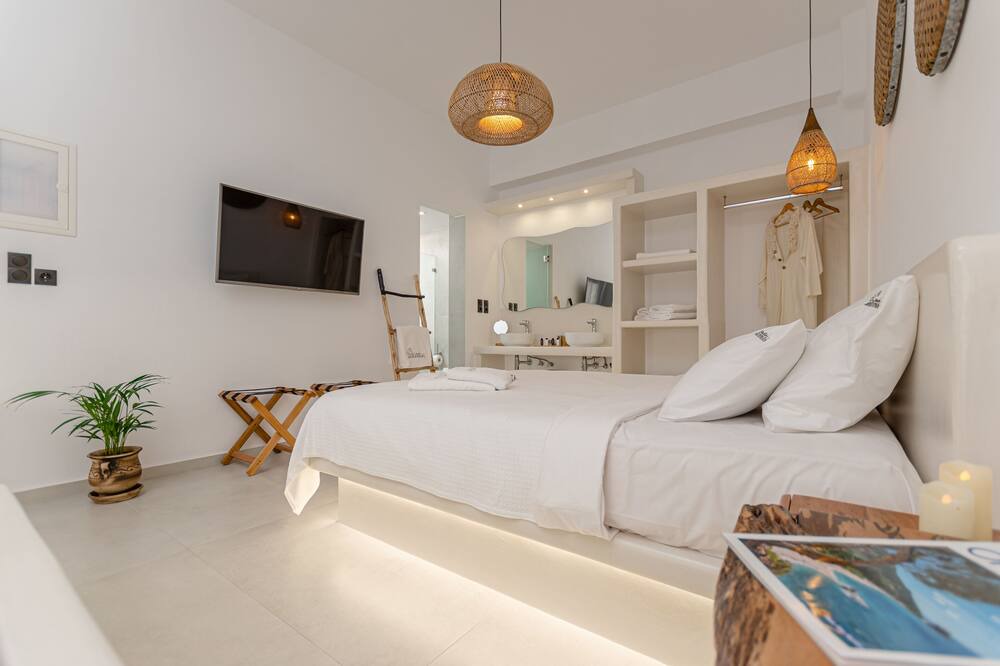 Photo of Bedroom in Naxos Town