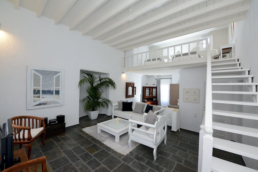 Photo of Livingroom in Kalafatis