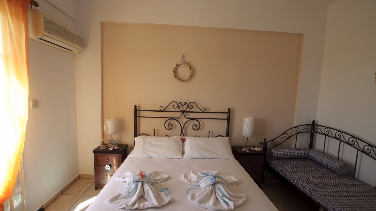 Photo of Bedroom in Megas Gialos