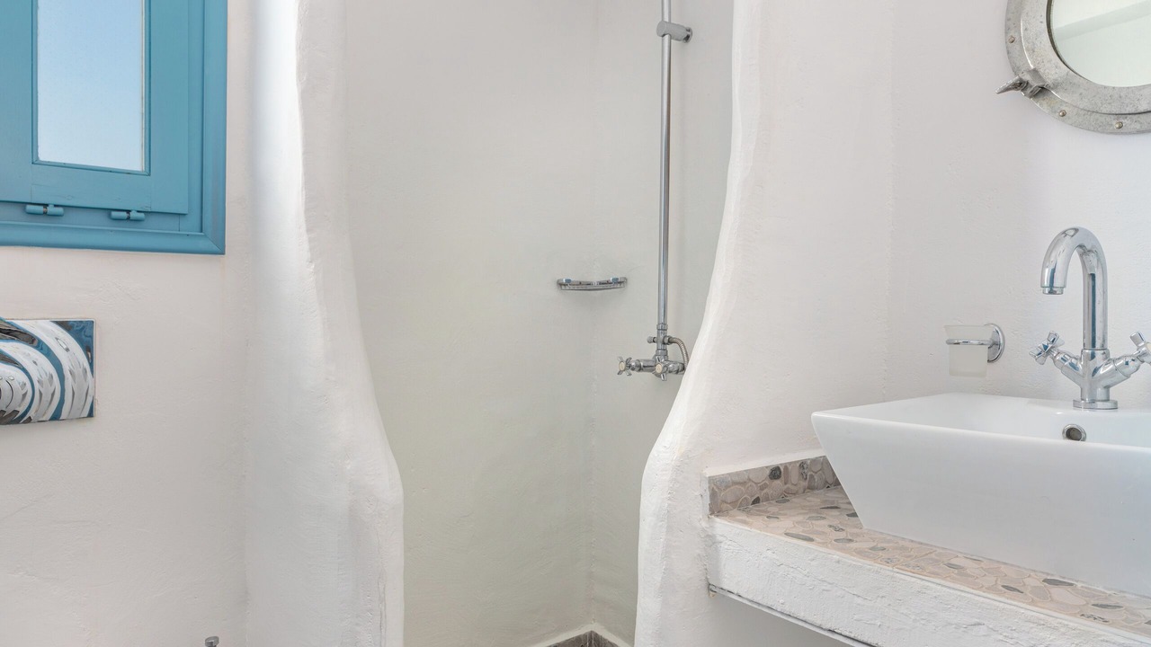 Photo of Bathroom in Astypalaia