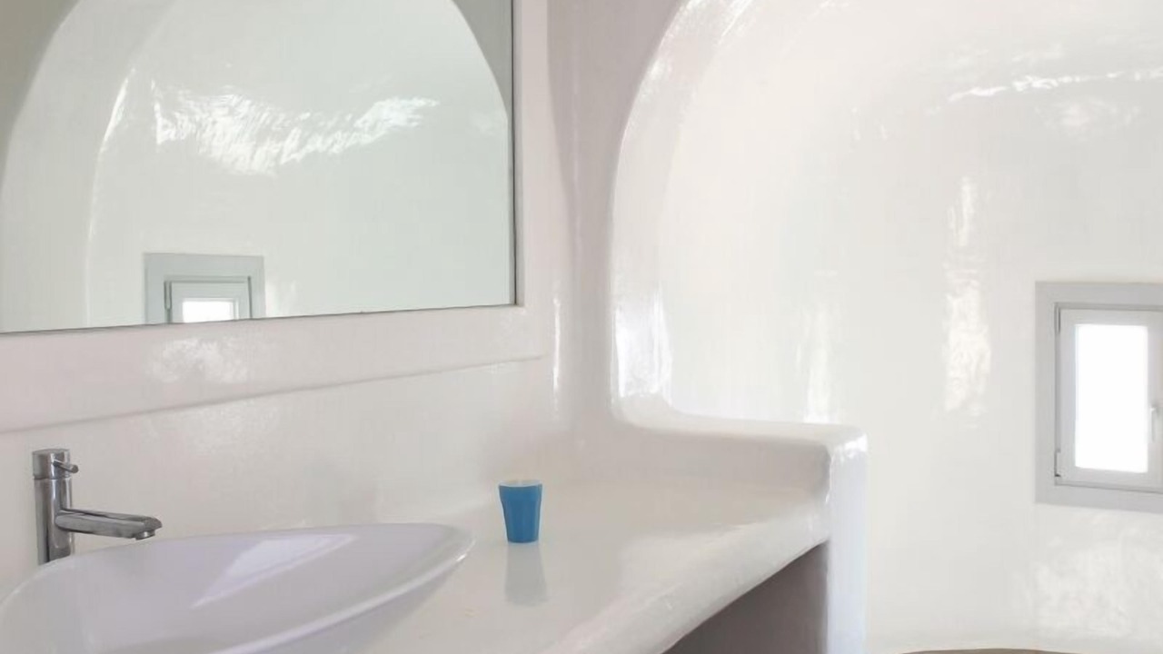 Photo of Bathroom in Faros Armenistis