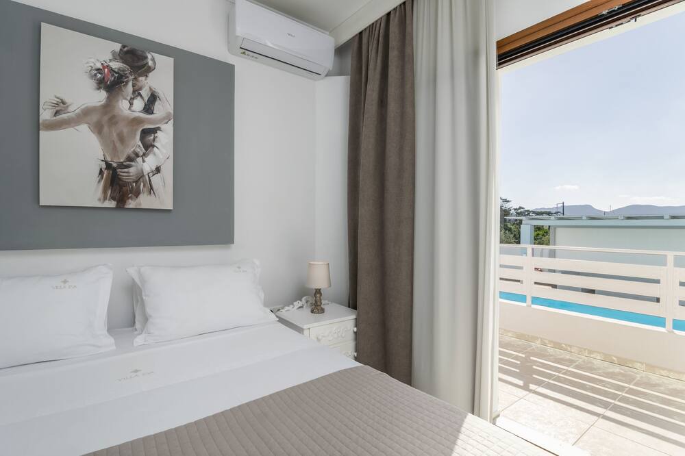Photo of Bedroom in Adamas