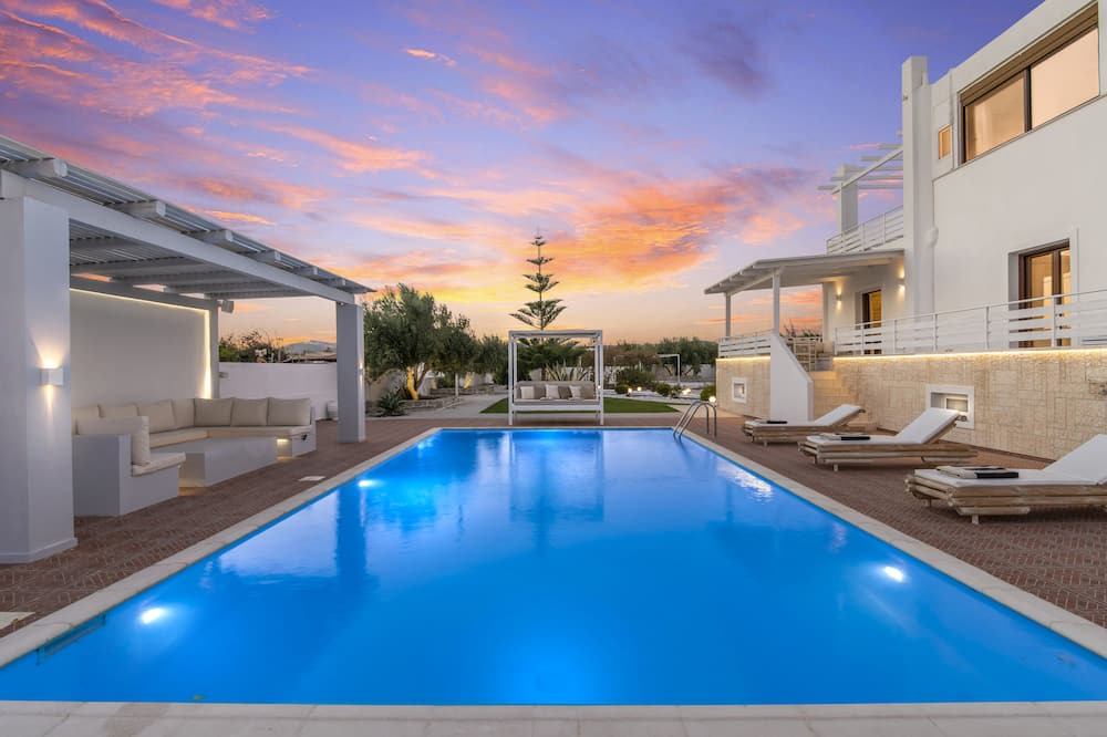 Photo of Outdoor in Adamas
