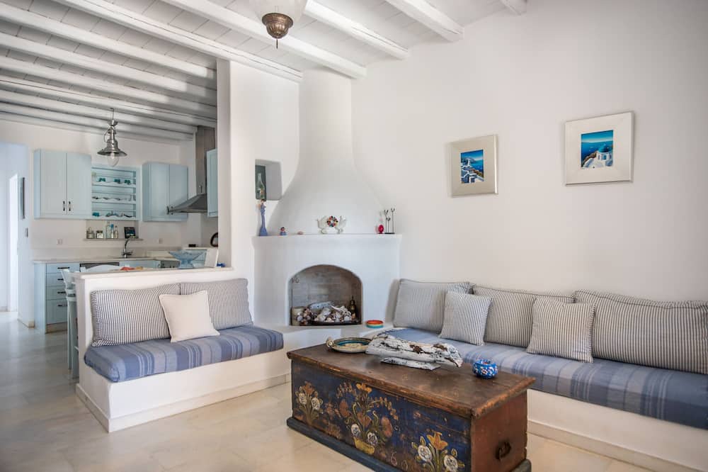 Photo of Livingroom in Ampelas