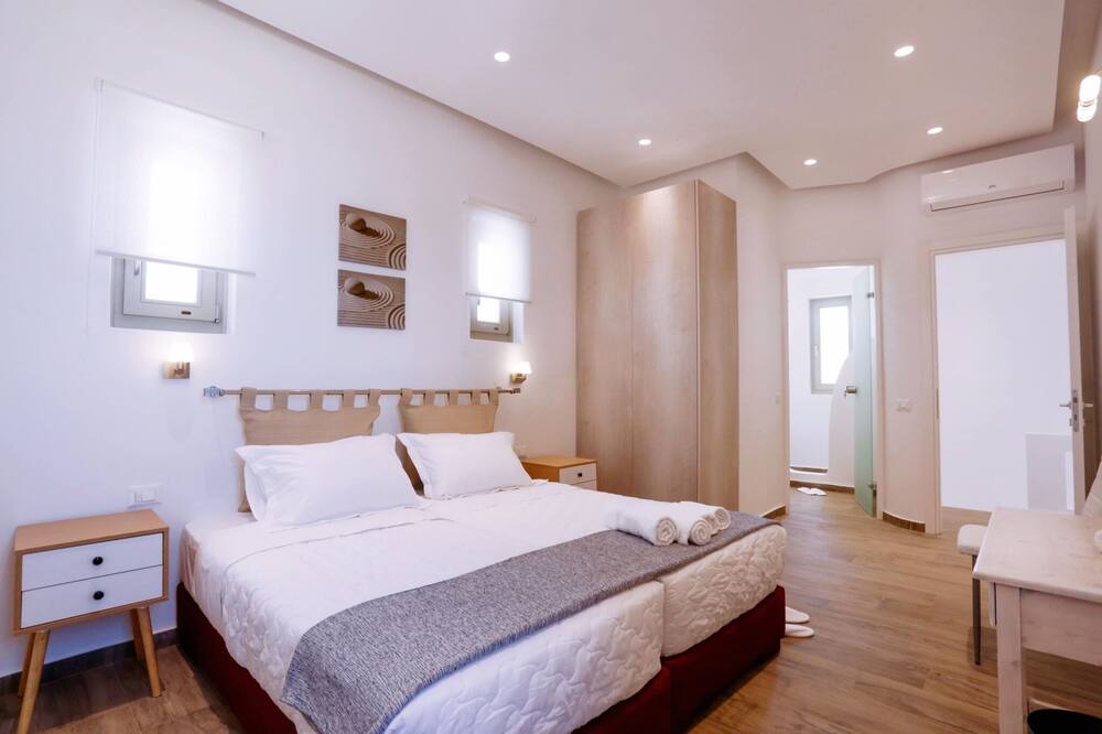 Photo of Bedroom in Faros Armenistis