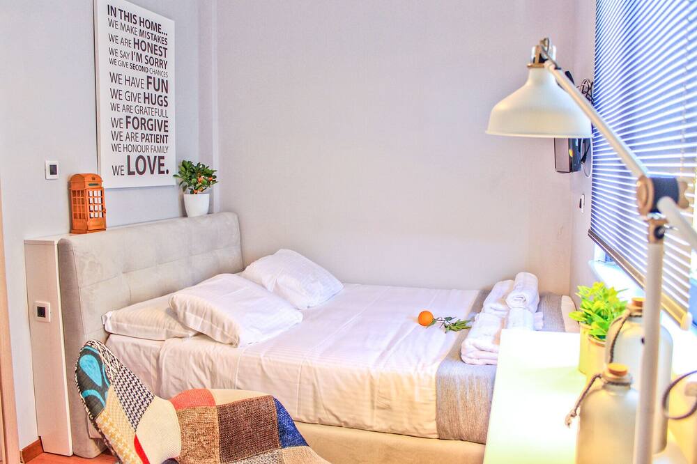 Photo of Bedroom in Alikianos