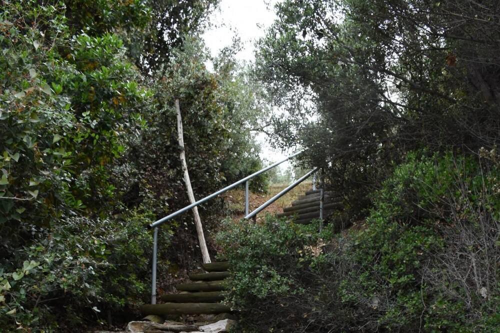 Photo of Outdoor in Sourpi