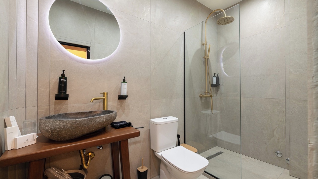 Photo of Bathroom in Rhodes