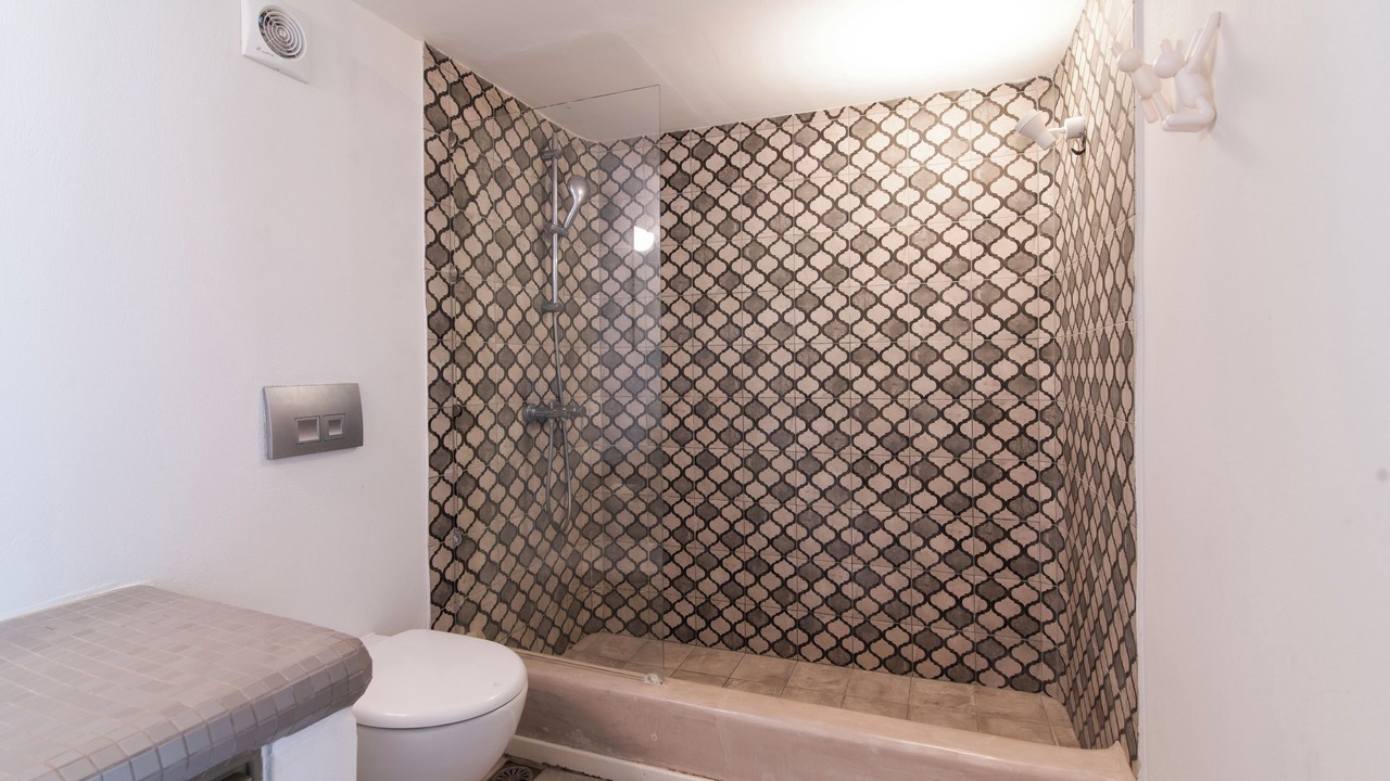 Photo of Bathroom in Perissa
