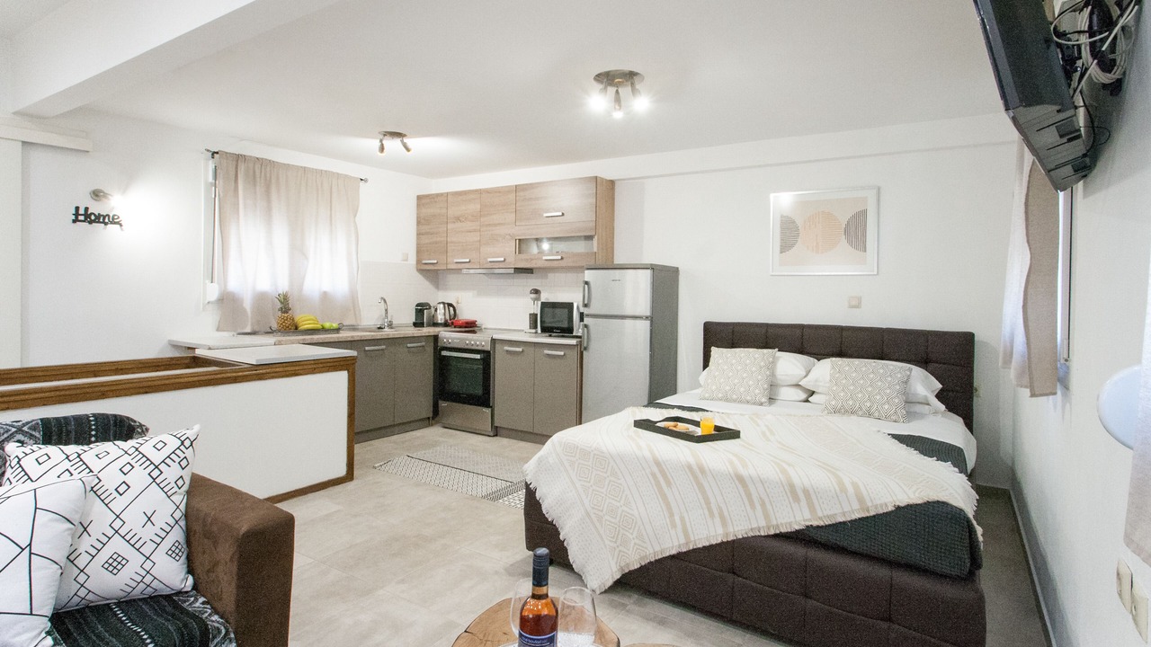 Photo of Bedroom in Skiathos Town