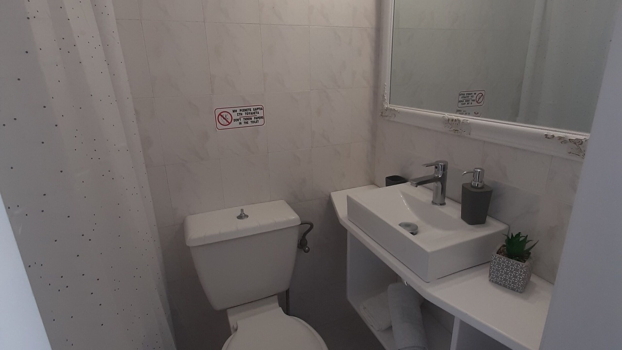 Photo of Bathroom in Naousa
