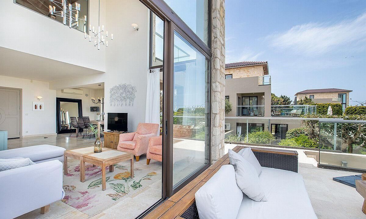 Photo of Livingroom in Stavros