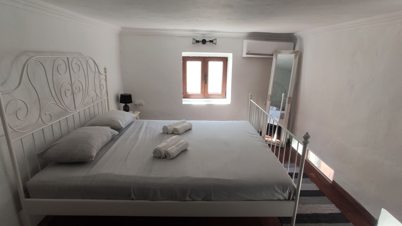 Photo of Bedroom in Rhodes Town