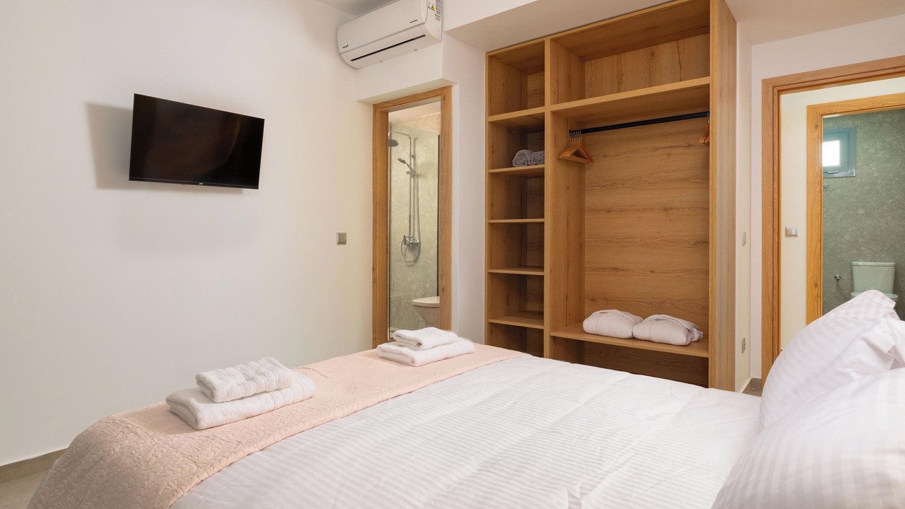 Photo of Bedroom in Petaloudes