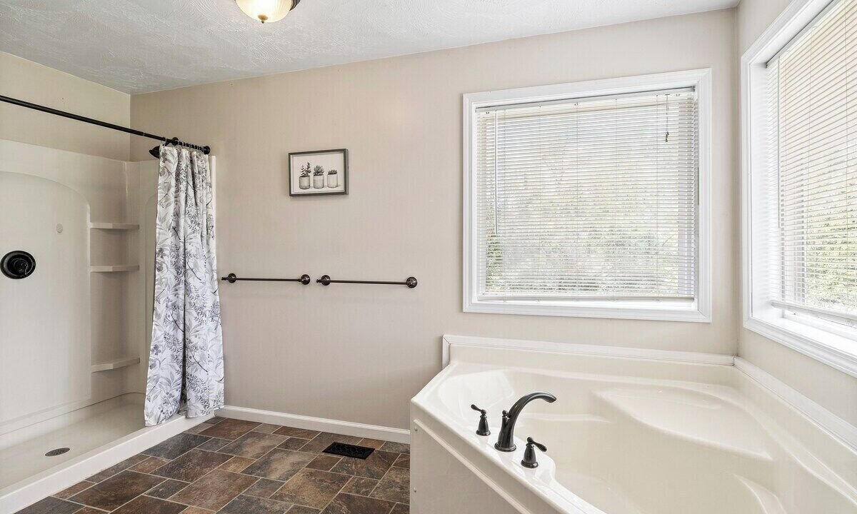 Photo of Bathroom in Lansing