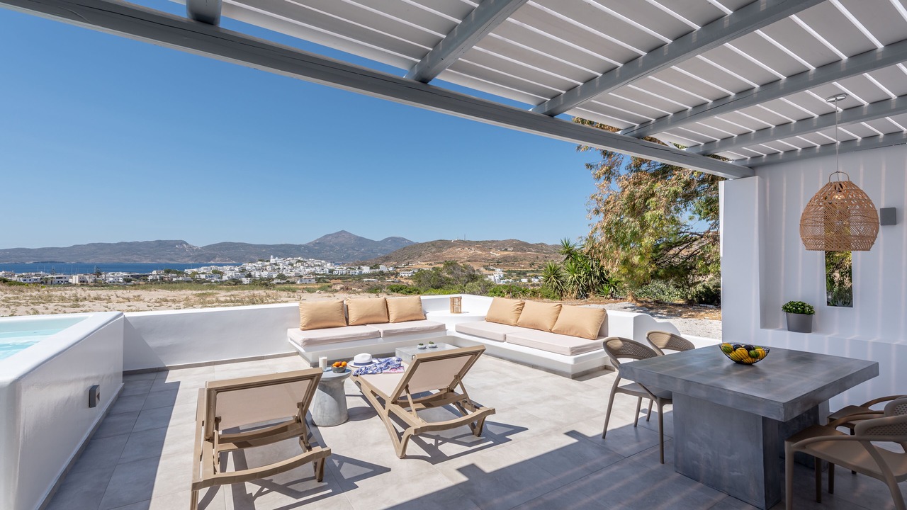 Photo of Outdoor in Adamas