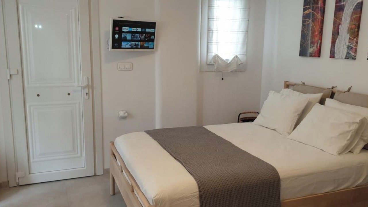 Photo of Bedroom in Platis Gialos