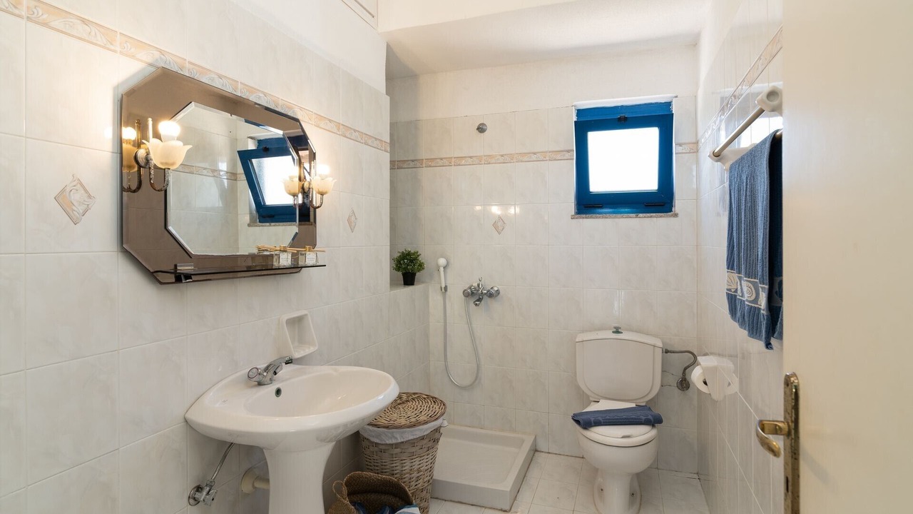 Photo of Bathroom in Lahania