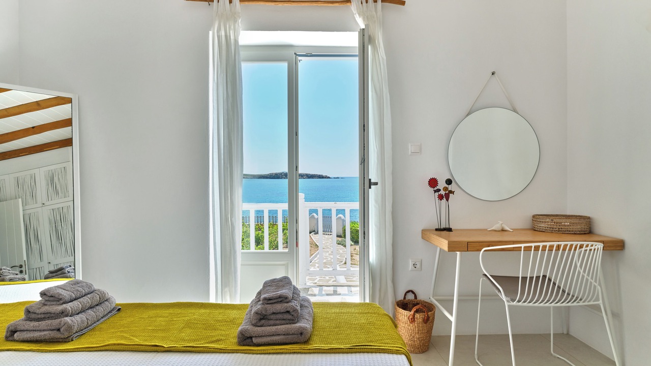 Photo of Bedroom in Drios