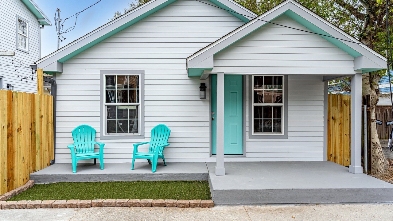 Photo of Outdoor in Freret