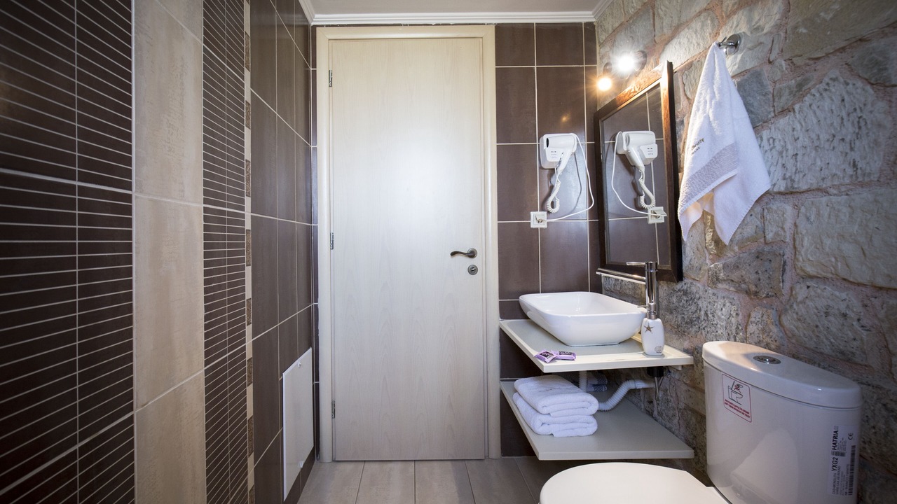 Photo of Bathroom in Kato Stalos