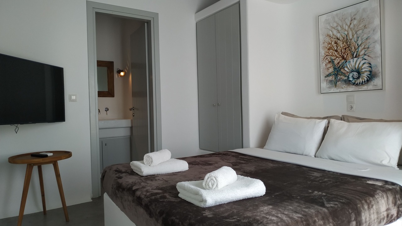 Photo of Bedroom in Faros Armenistis