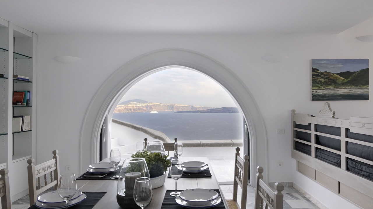 Photo of Bedroom in Oia