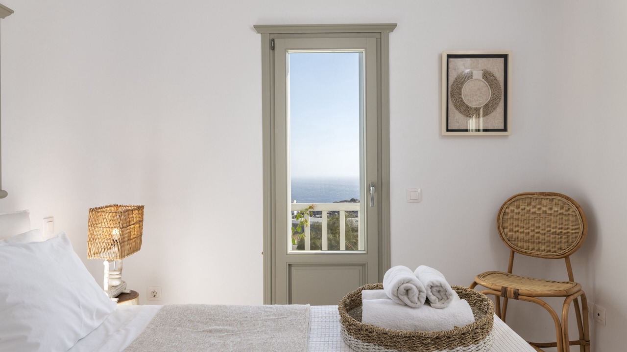 Photo of Bedroom in Platis Gialos