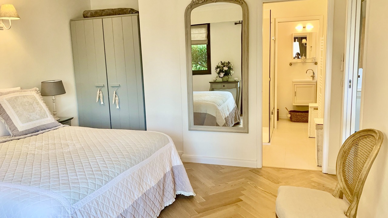 Photo of Bedroom in Old Town