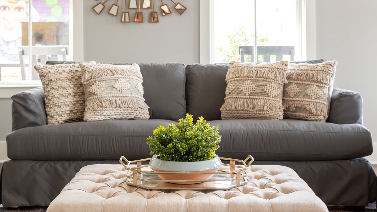 Photo of Livingroom in Mid-City