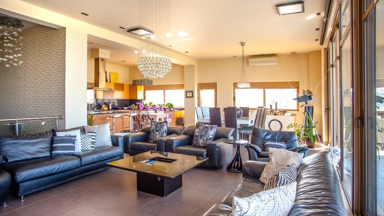 Photo of Livingroom in Kato Stalos