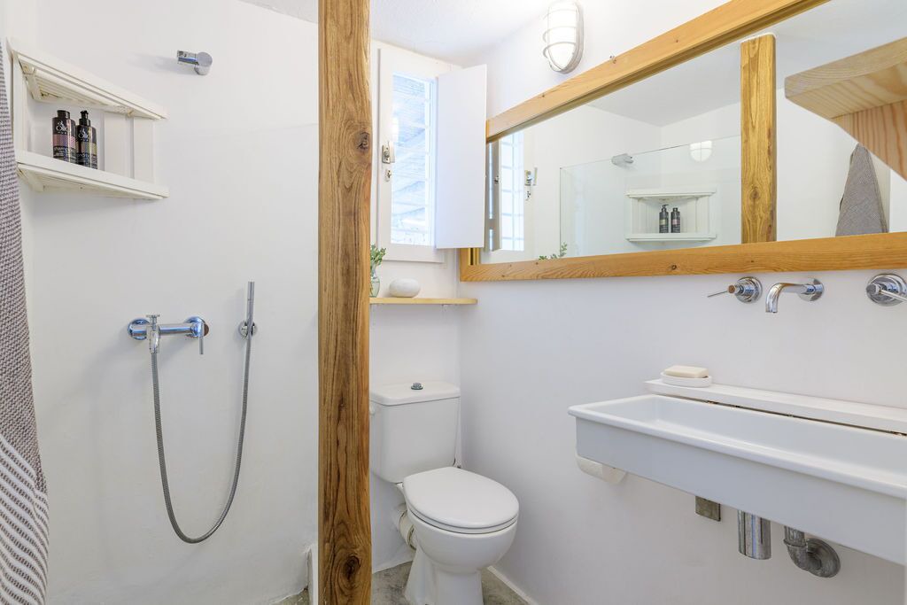 Photo of Bathroom in Paraga