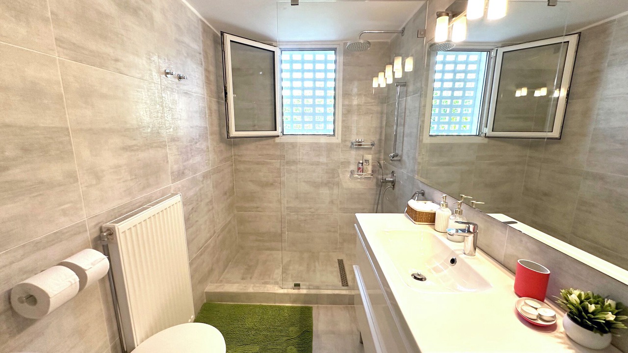 Photo of Bathroom in Molos-Agios Konstantinos