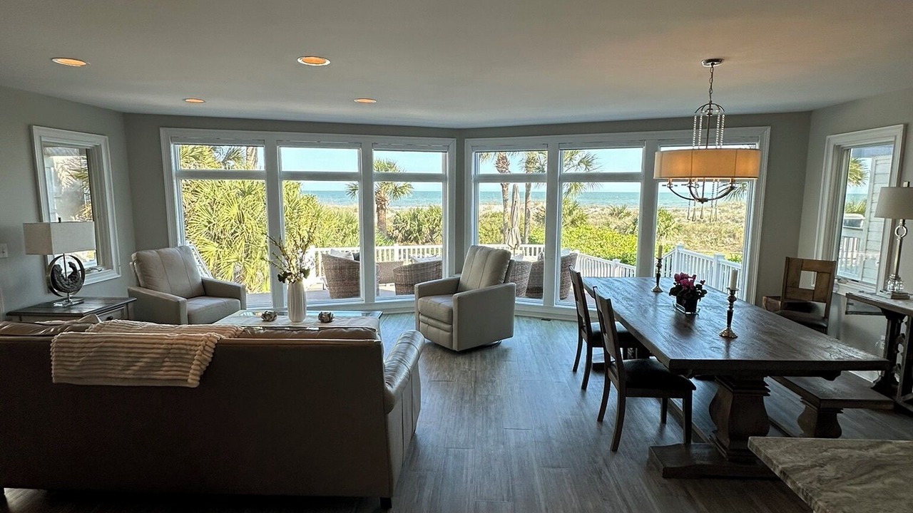 Photo of Livingroom in North Forest Beach