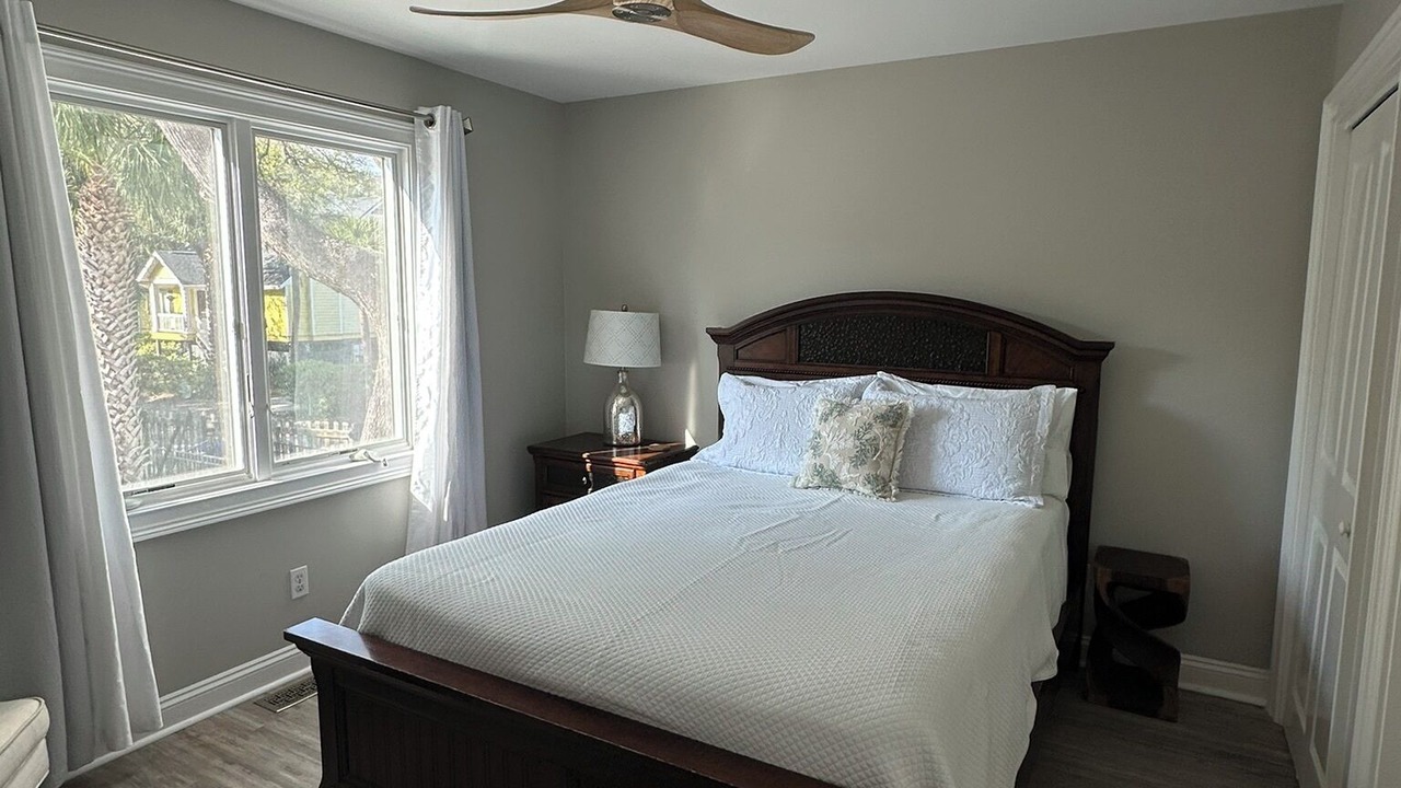 Photo of Bedroom in North Forest Beach